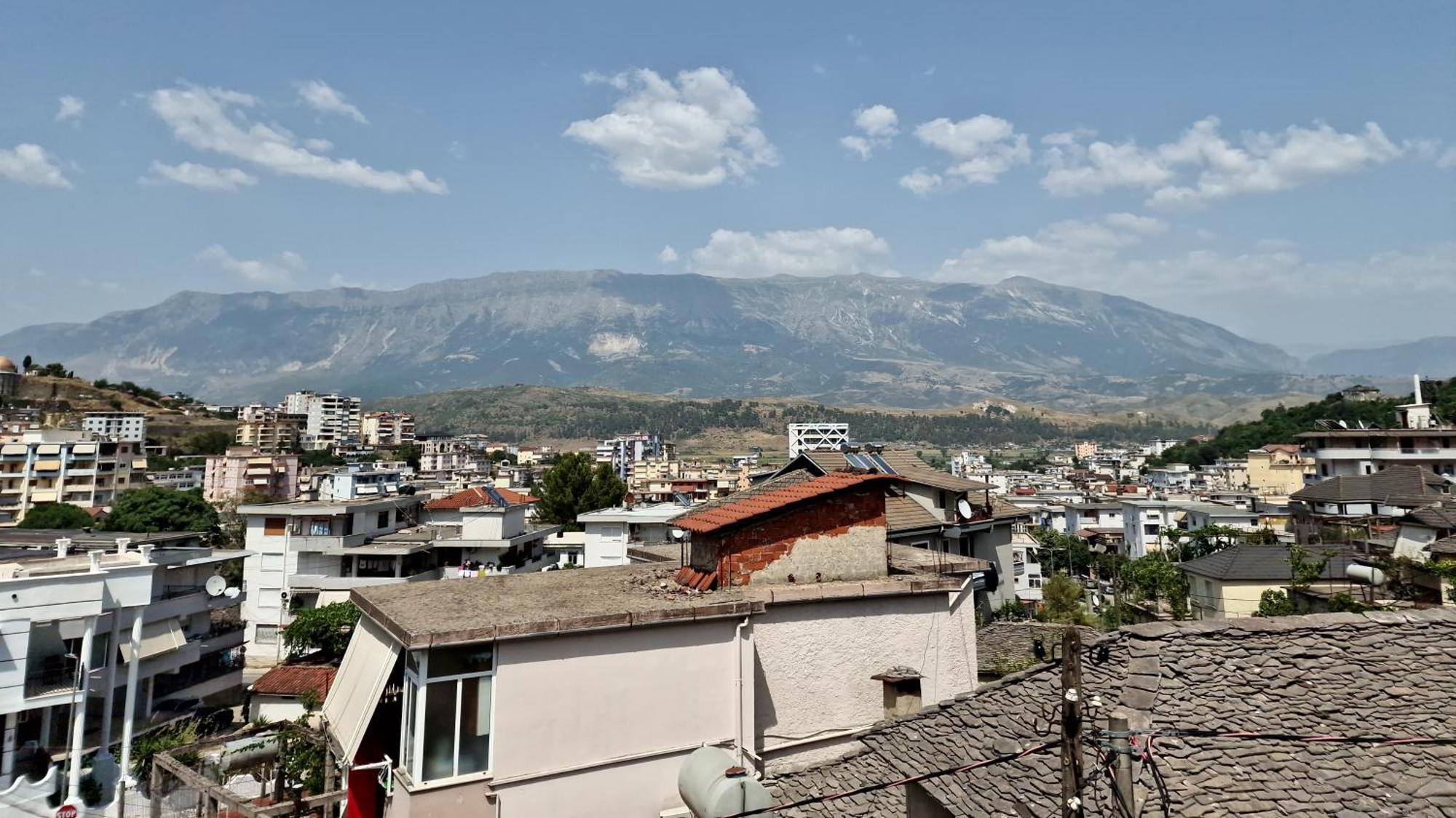 Apartment Antigona Gjirokaster Exterior photo